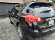 2013 Nissan Rouge Accident free and Certified