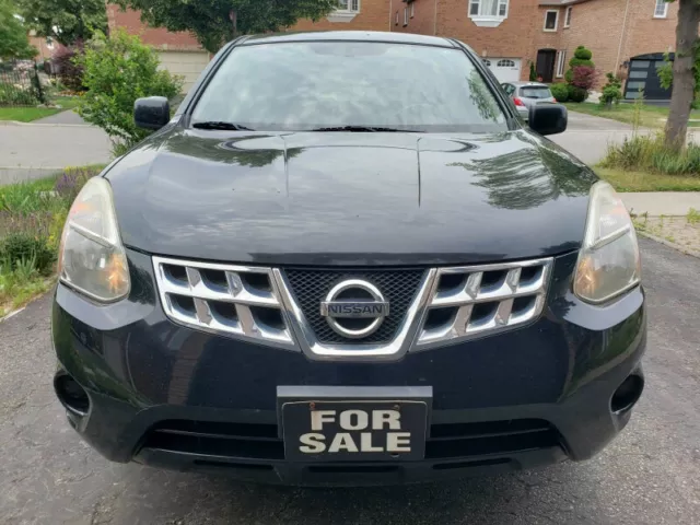2013 Nissan Rouge Accident free and Certified